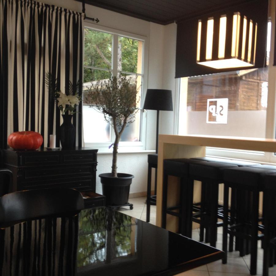 Salt - Pepper Apartment Fleurier ภายนอก รูปภาพ